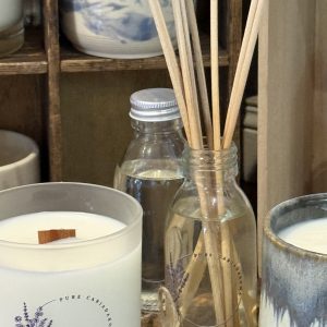 pure cariad candles and diffusers pure essential oils pure soy wax wood wick rattan reeds refillable refills